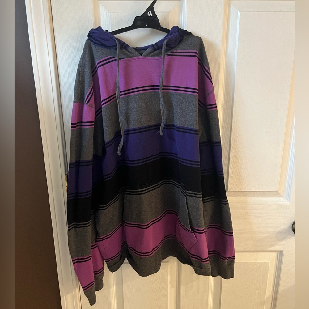 Men’s XL Amplify Hoodie